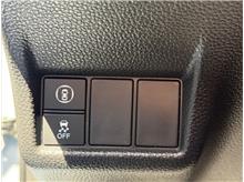 Vehicle Thumb #24