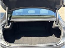 Vehicle Thumb #28