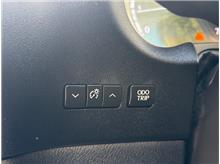 Vehicle Thumb #22