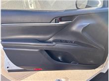 Vehicle Thumb #22