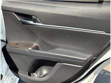 Vehicle Thumb #31