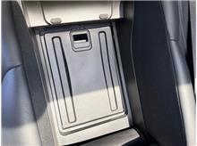 Vehicle Thumb #34