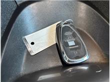 Vehicle Thumb #19