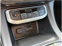 Vehicle Thumb #21