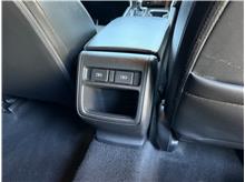 Vehicle Thumb #15
