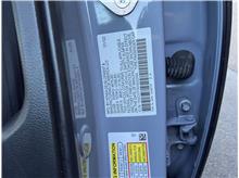 Vehicle Thumb #27