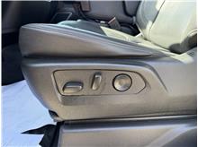 Vehicle Thumb #9