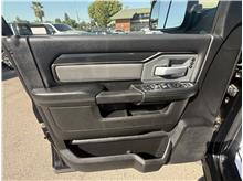 Vehicle Thumb #9