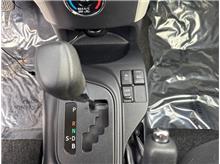 Vehicle Thumb #17