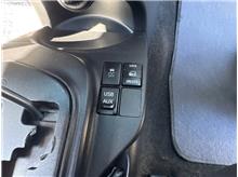 Vehicle Thumb #20