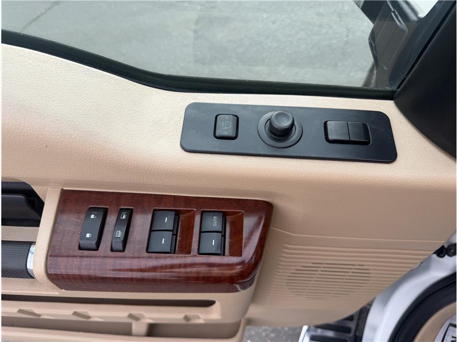 2011 Ford F-450 Super Duty King Ranch - Photo 11