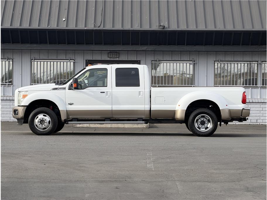 2011 Ford F-450 Super Duty King Ranch - Photo 2