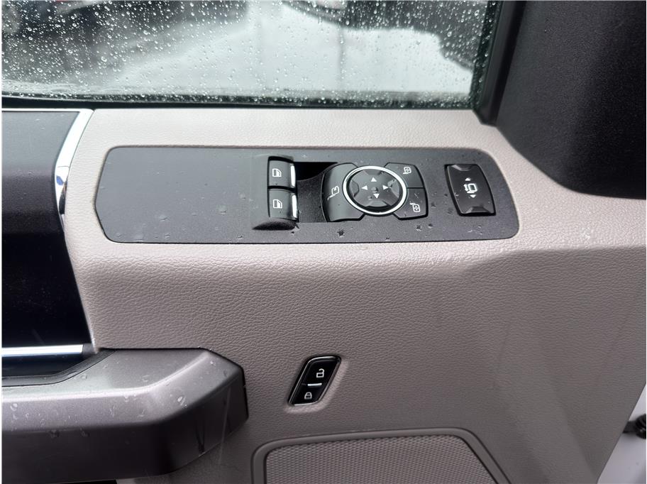 2020 Ford F-350 Super Duty XLT - Photo 12