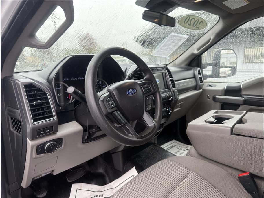 2020 Ford F-350 Super Duty XLT - Photo 13