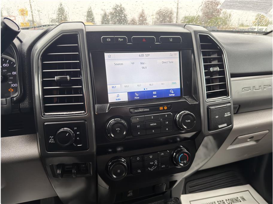 2020 Ford F-350 Super Duty XLT - Photo 17
