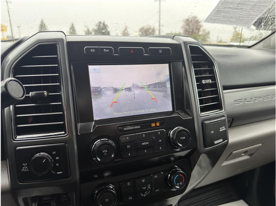 2020 Ford F-350 Super Duty XLT - Photo 18
