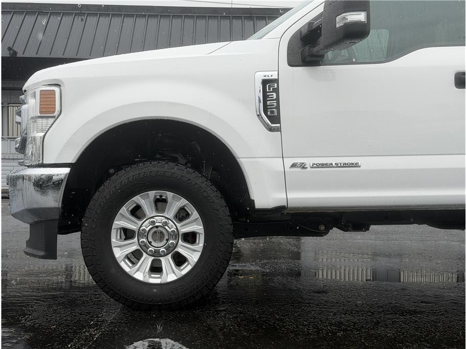 2020 Ford F-350 Super Duty XLT - Photo 19