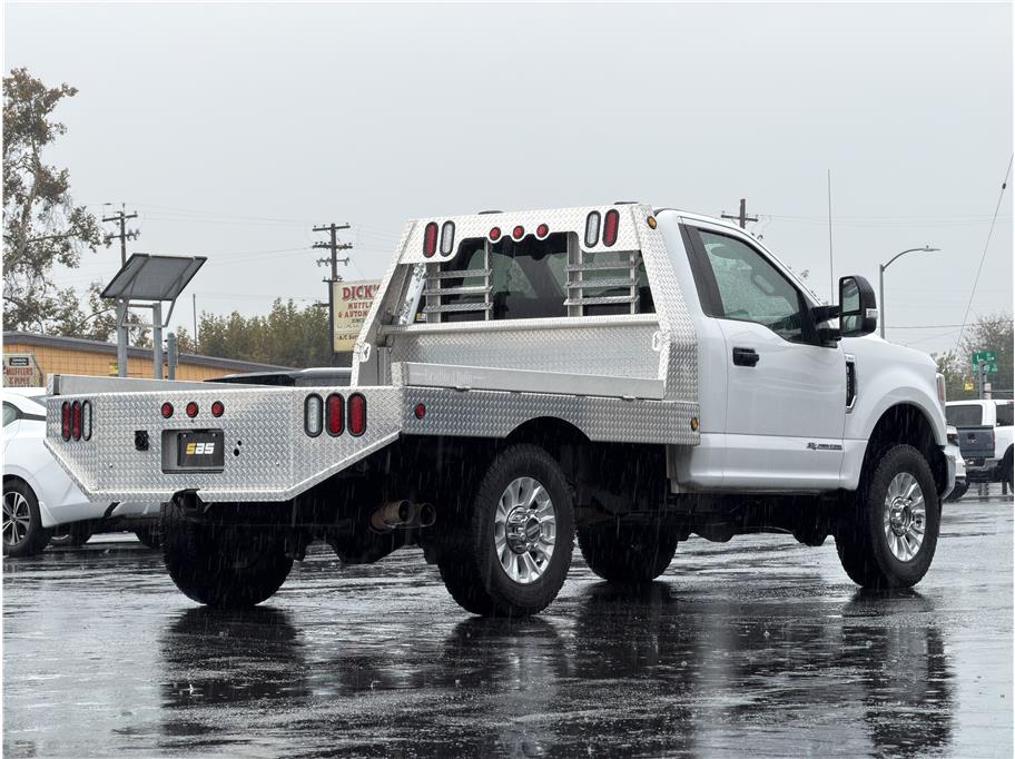 2020 Ford F-350 Super Duty XLT - Photo 7
