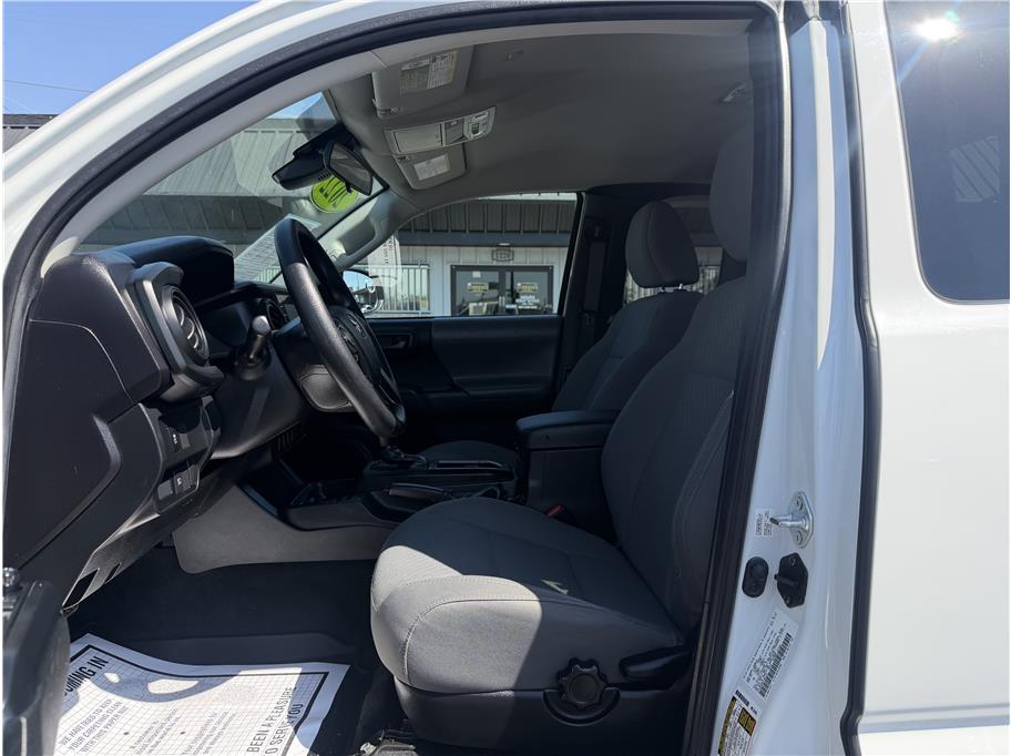 2022 Toyota Tacoma SR - Photo 13