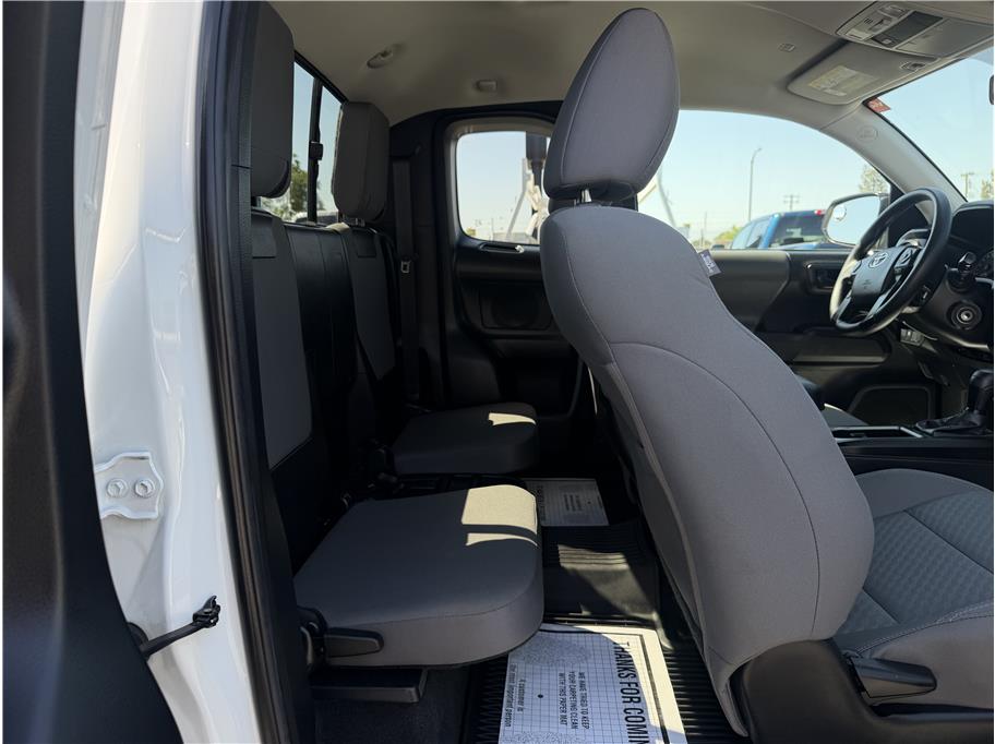 2022 Toyota Tacoma SR - Photo 15