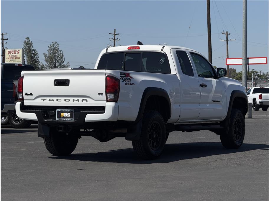 2022 Toyota Tacoma SR - Photo 7