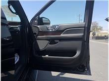 Vehicle Thumb #28