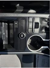 Vehicle Thumb #20