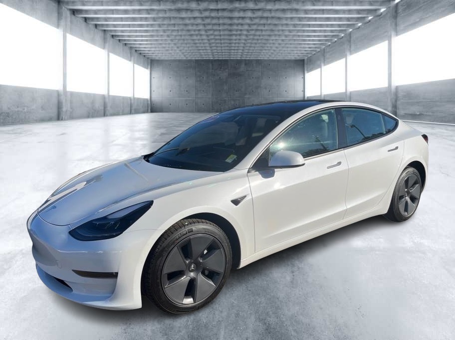 2022 Tesla Model 3 from AutoMotion