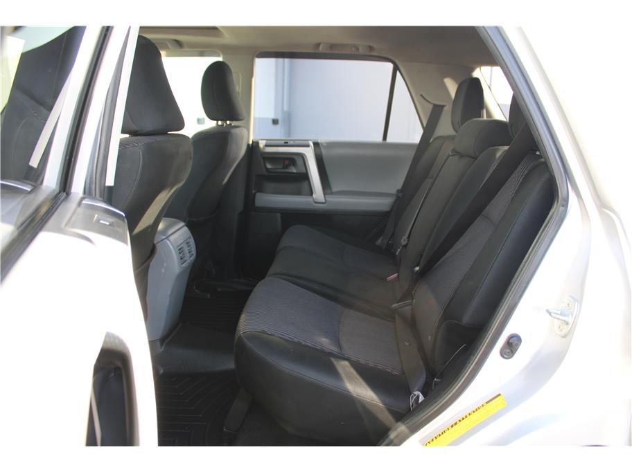 2013 Toyota 4Runner SR5 - Photo 13