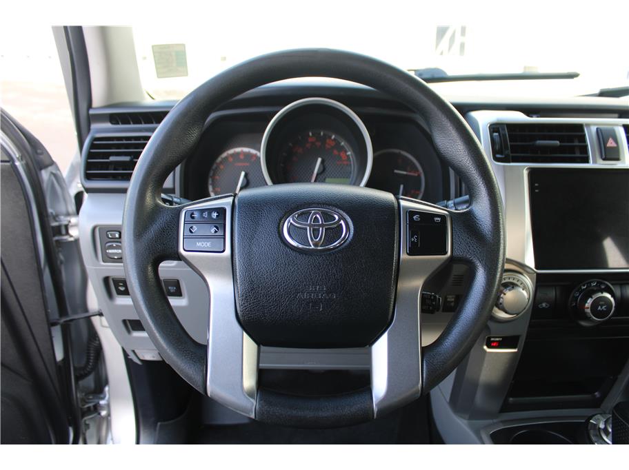 2013 Toyota 4Runner SR5 - Photo 17