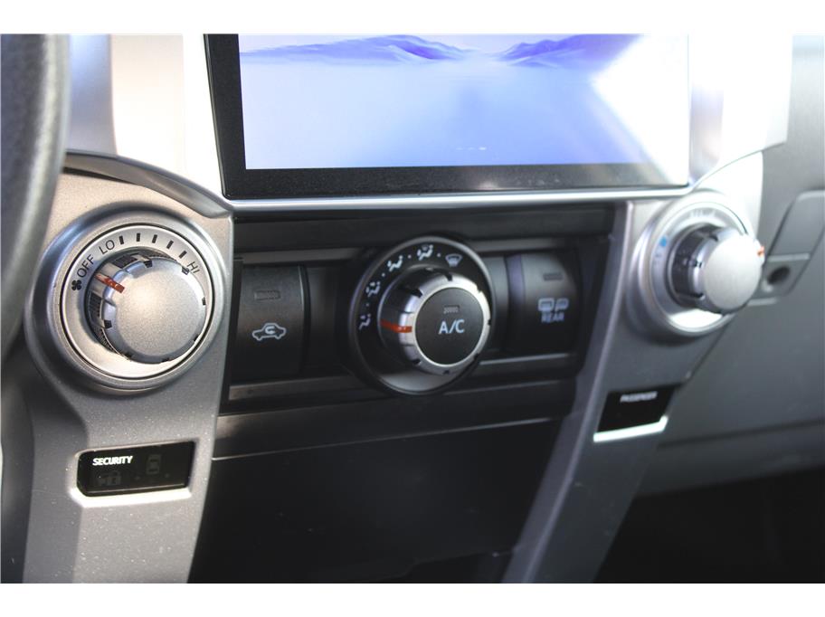 2013 Toyota 4Runner SR5 - Photo 23