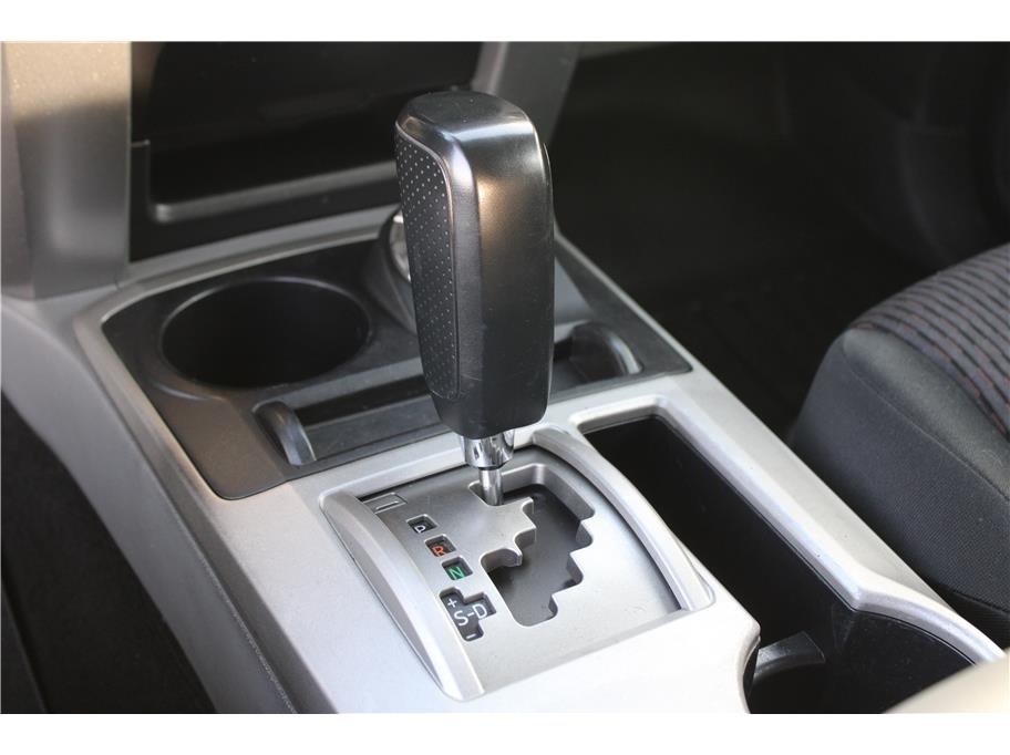 2013 Toyota 4Runner SR5 - Photo 25
