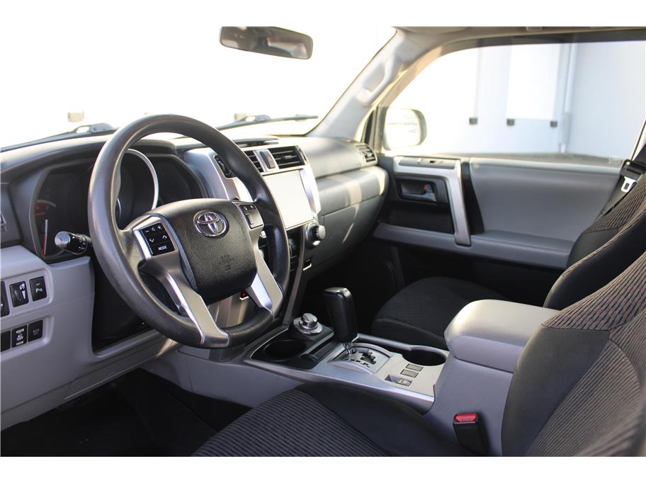 2013 Toyota 4Runner SR5 - Photo 9