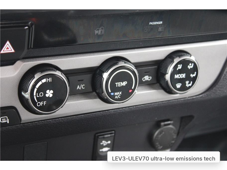 2017 Toyota Tacoma SR5 - Photo 18