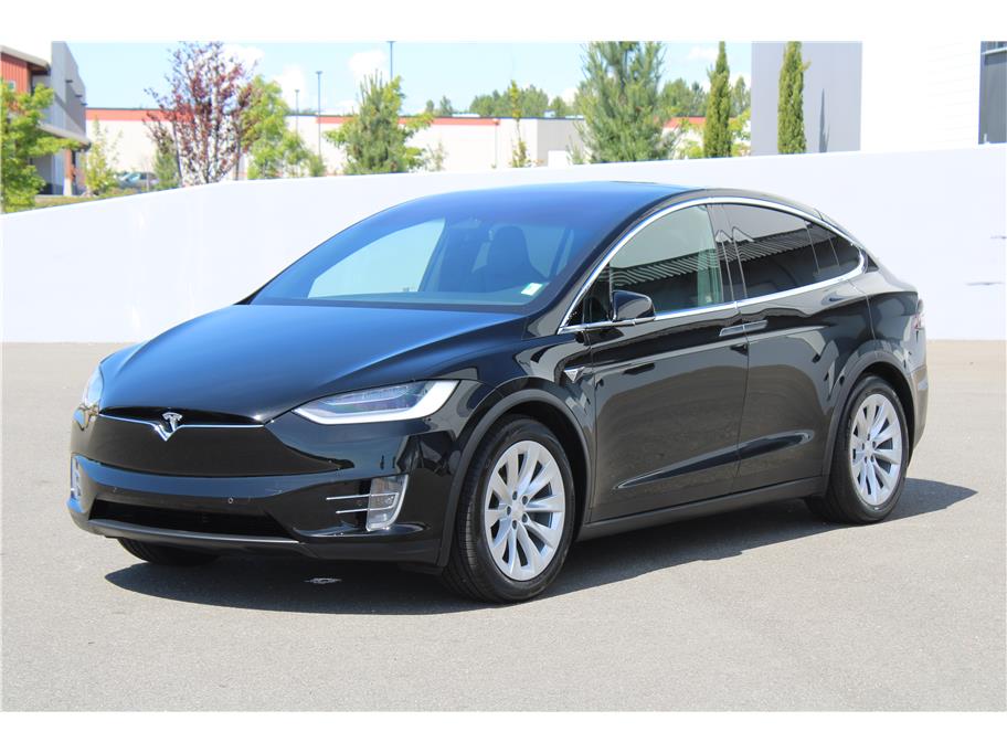 2018 Tesla Model X's photo