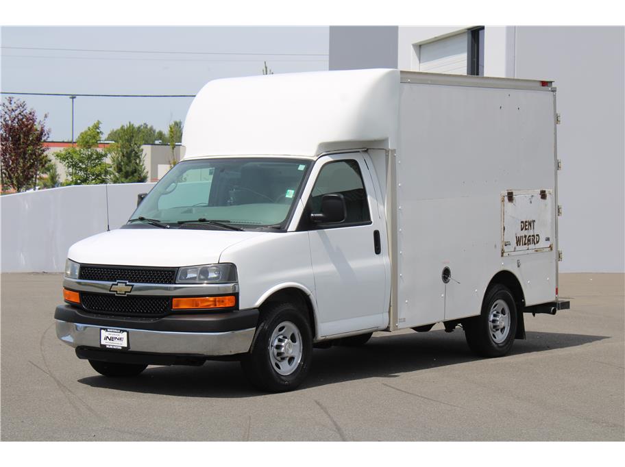 2015 Chevrolet Express's photo