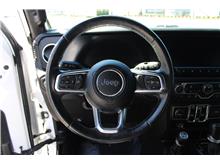 Vehicle Thumb #21