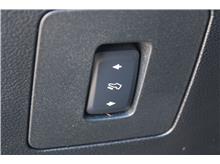 Vehicle Thumb #24
