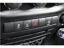 Vehicle Thumb #24