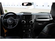 Vehicle Thumb #9