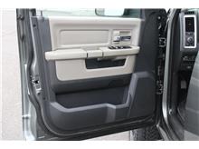 Vehicle Thumb #6