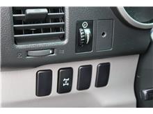 Vehicle Thumb #14