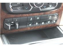 Vehicle Thumb #29
