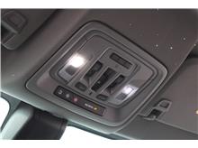 Vehicle Thumb #32