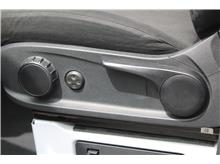 Vehicle Thumb #17