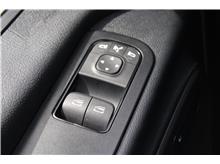 Vehicle Thumb #19
