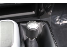 Vehicle Thumb #23