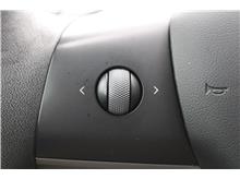 Vehicle Thumb #17