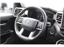 Vehicle Thumb #15