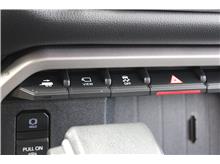 Vehicle Thumb #28